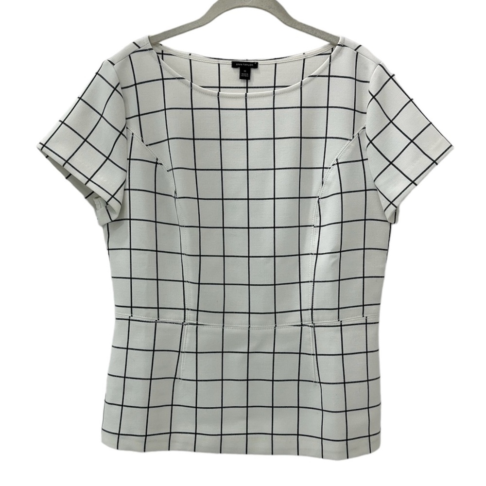 ✨ CLEAR OUT SALE ✨ Ann Taylor Windowpane Short Sleeve Blouse